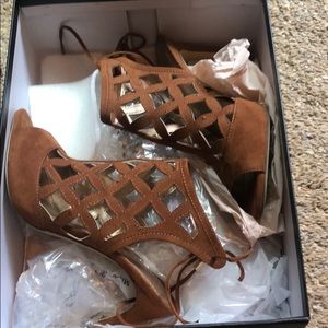 New, never worn suede heels with ankle tie